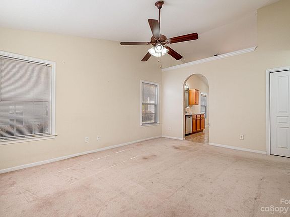 5th image of 1668 Clemmon Sanders Cir