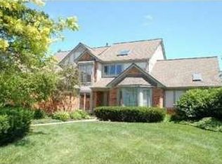 1827 Spiceway Dr, Troy, MI