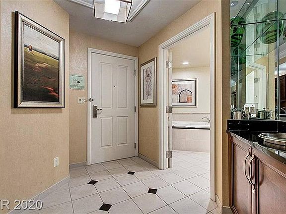4th image of 145 E Harmon Ave #10618