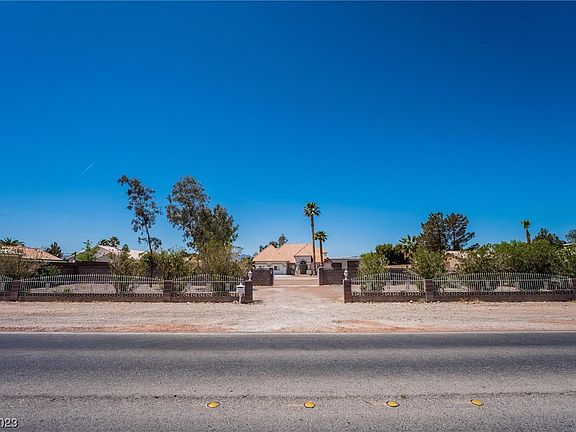 2nd image of 9165 Dean Martin Dr