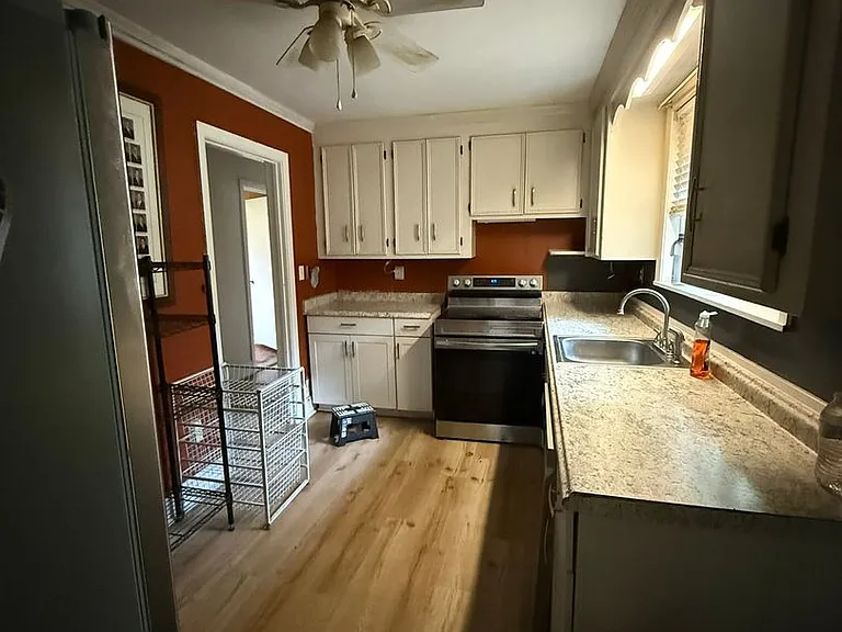 234 S Bull St — Photo 5