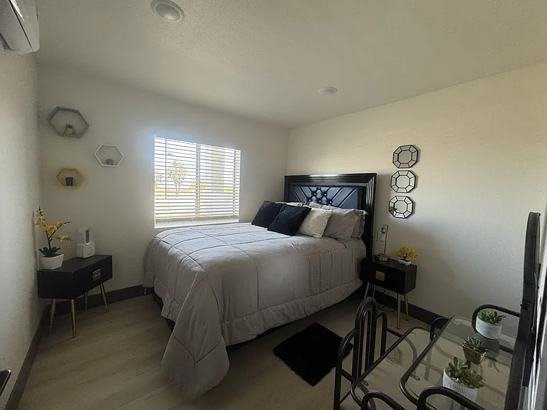 4834 Powerline Rd #15 — Photo 7