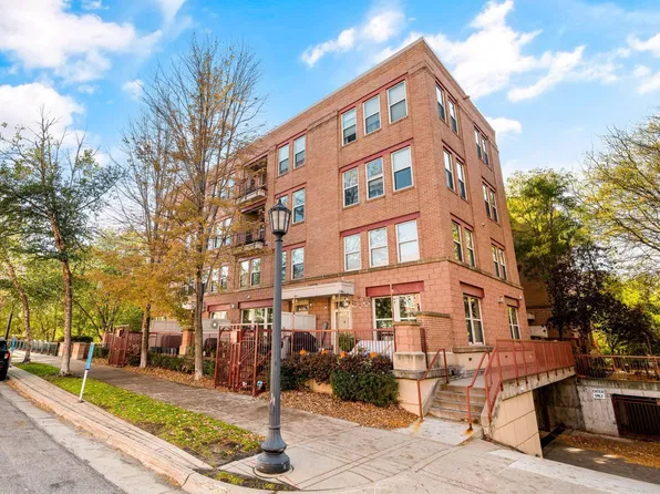575 N 1st St APT 404, Minneapolis, MN 55401