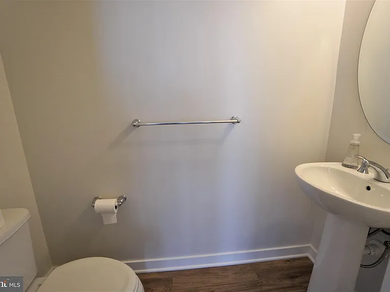 6 Manchester Dr — Photo 19
