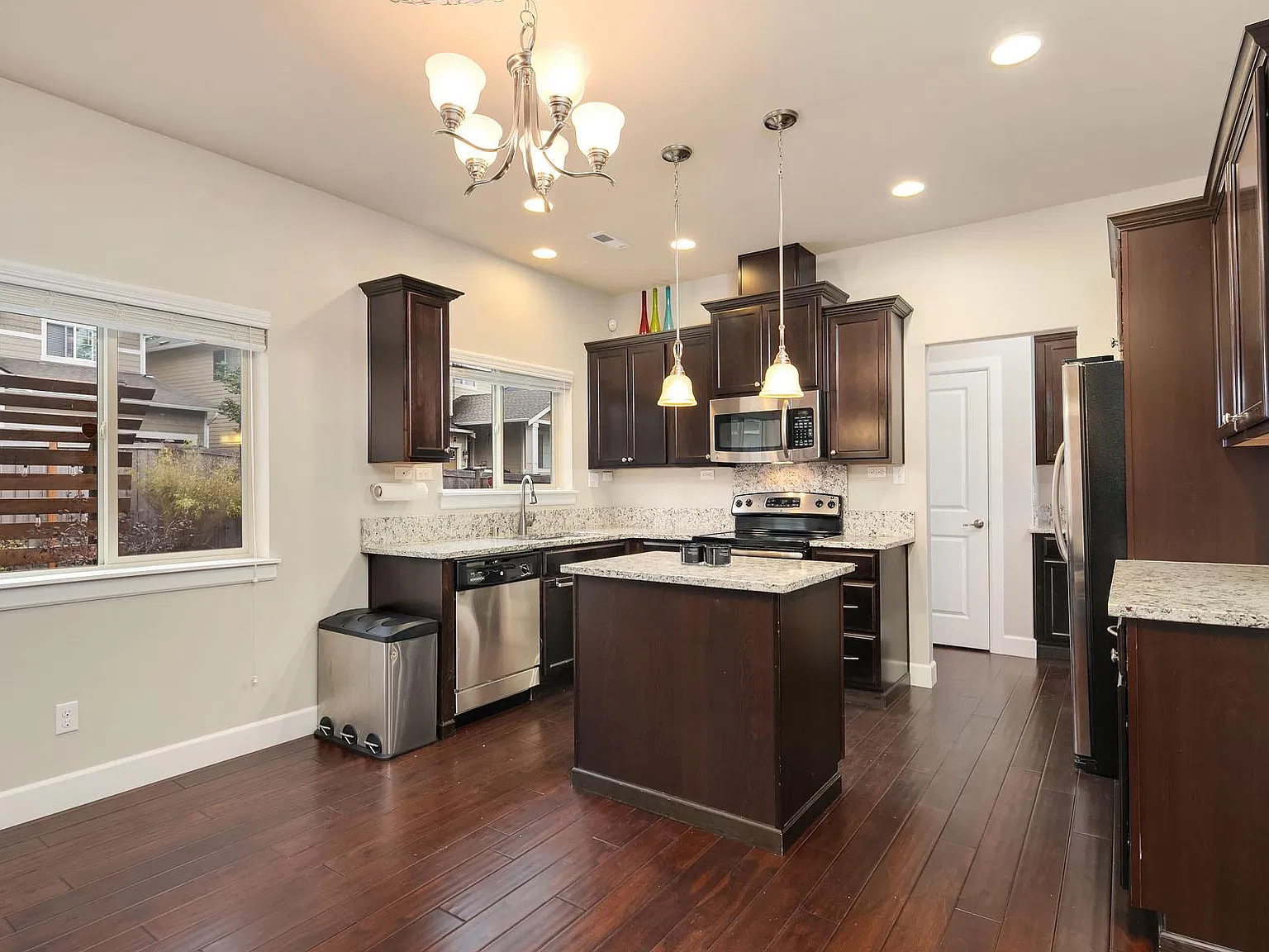 6727 Elaine Ct SE — Photo 4