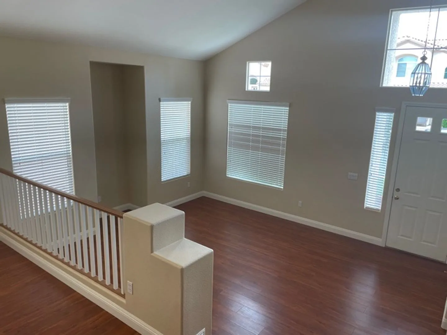 Great Home Inside Guard Gated Rhodes Ranch Community — Photo 2