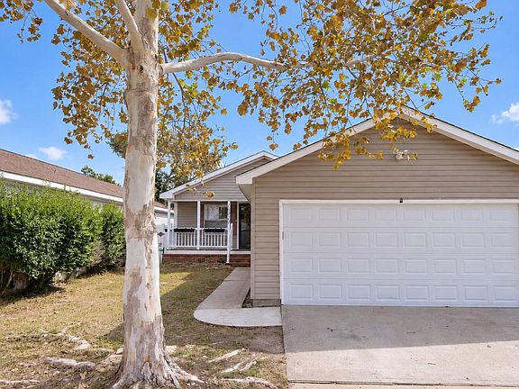2nd image of 10011 Berrybriar Ln