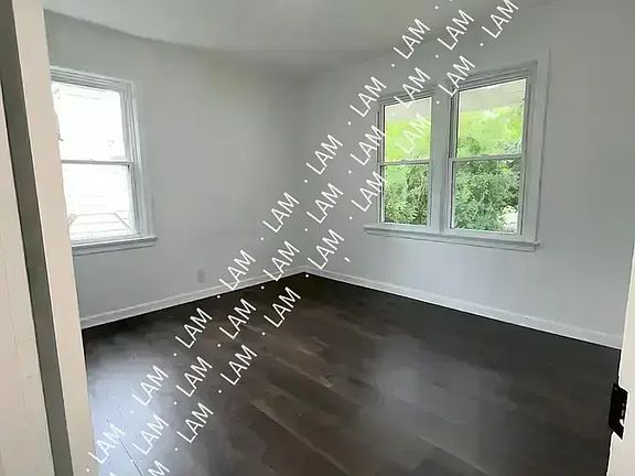 4th image of 650 Norton Ave