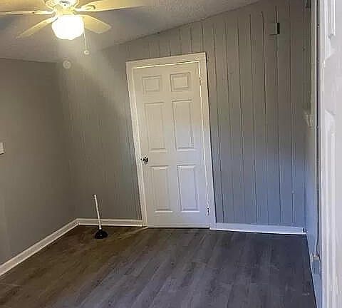5th image of 8142 EATON Avenue