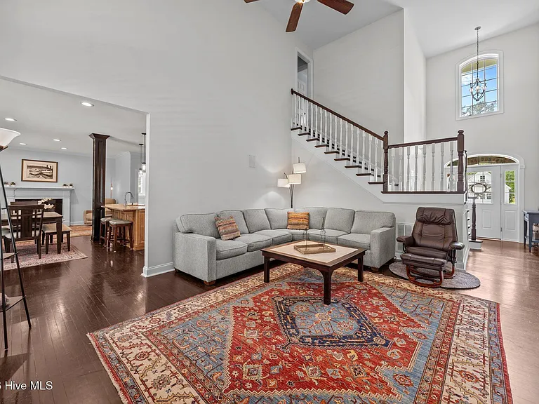3504 Cranberry Ln — Photo 7