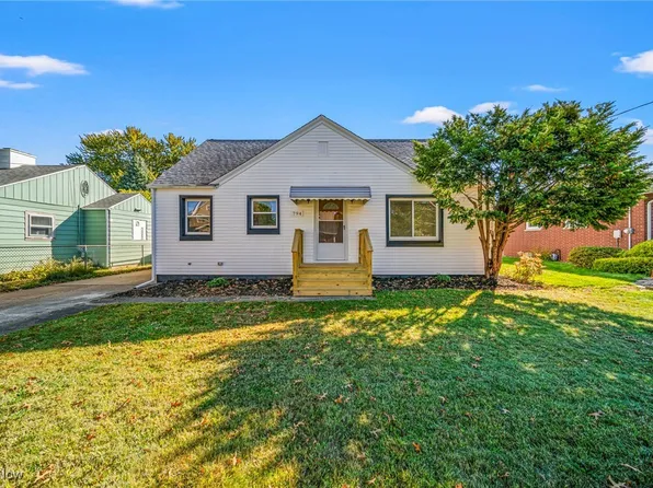 794 Buffalo St, Conneaut, OH 44030