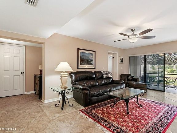 2nd image of 2473 Kingfisher Ln #103