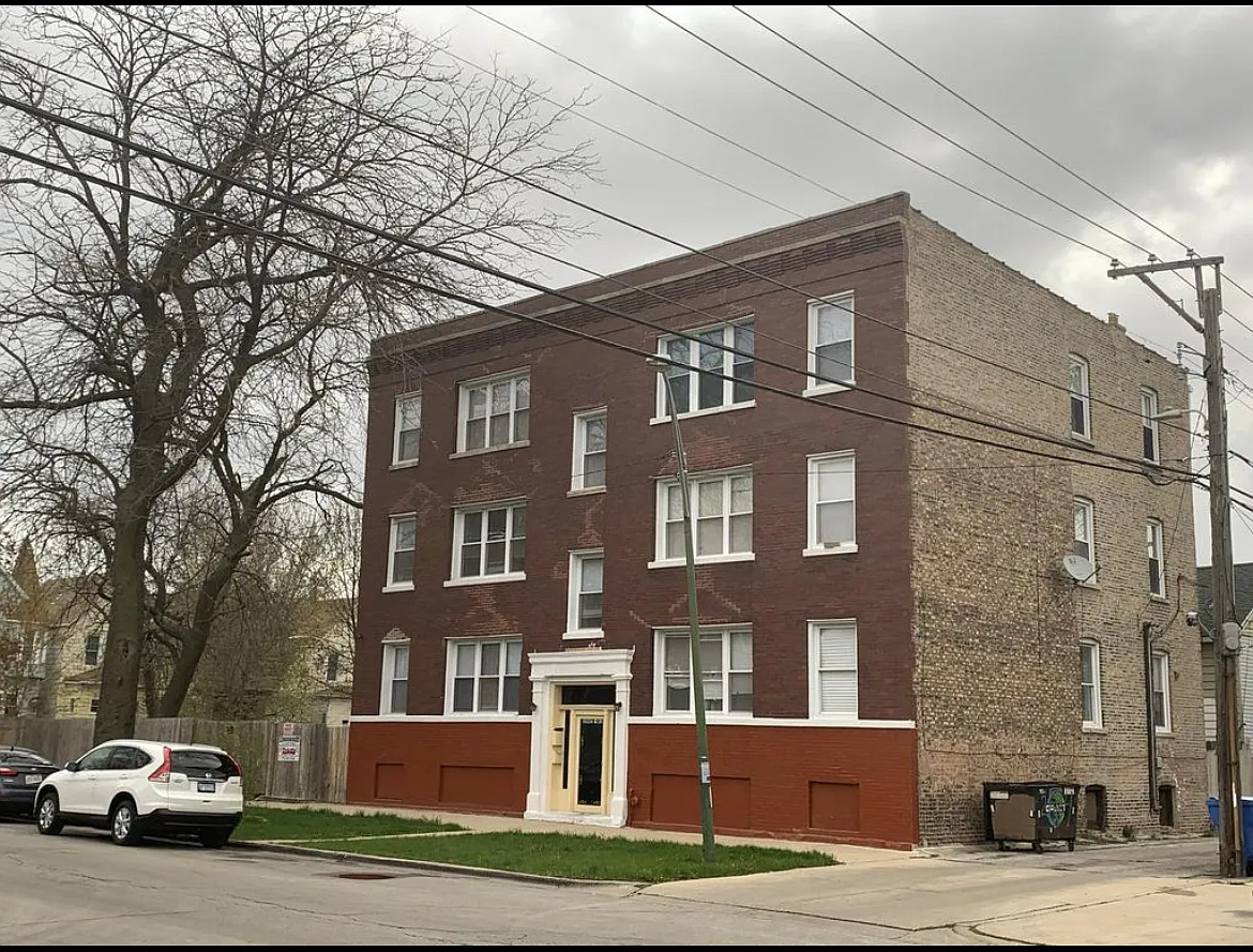 2 bed, 985 sqft, $1,400 — Photo 1