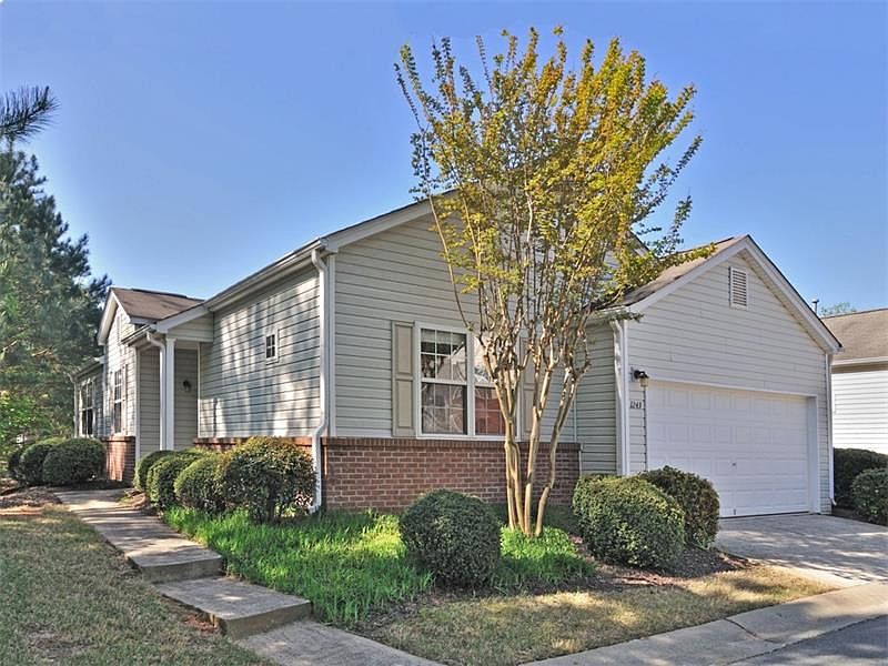 1st image of 1243 W Oaks Way