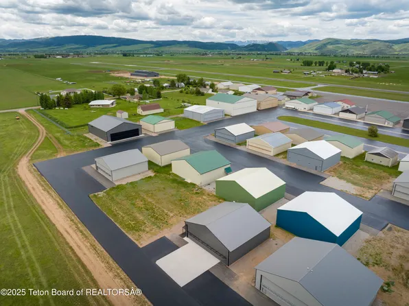 42 Airport Rd, Afton, WY 83110