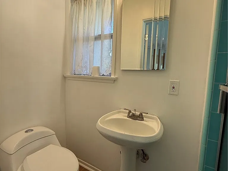 17 Andrea Ln — Photo 15