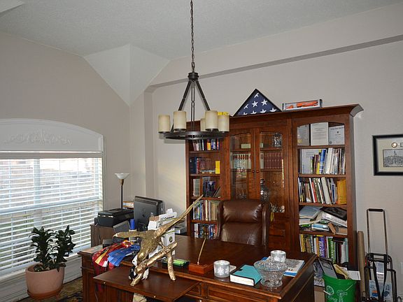 4th image of 3516 Saint Johns Dr