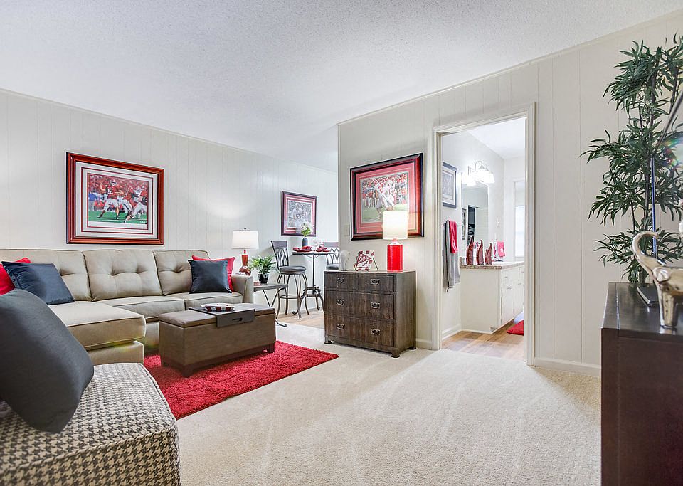 Spacious Living Area