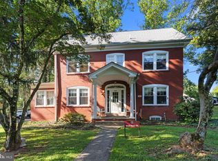 942 E Main St, Collegeville, PA 19426