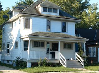 1009 Huron St, Manitowoc, WI 54220