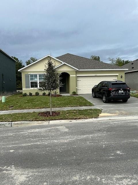 1st image of 833 AMHURST DRIVE