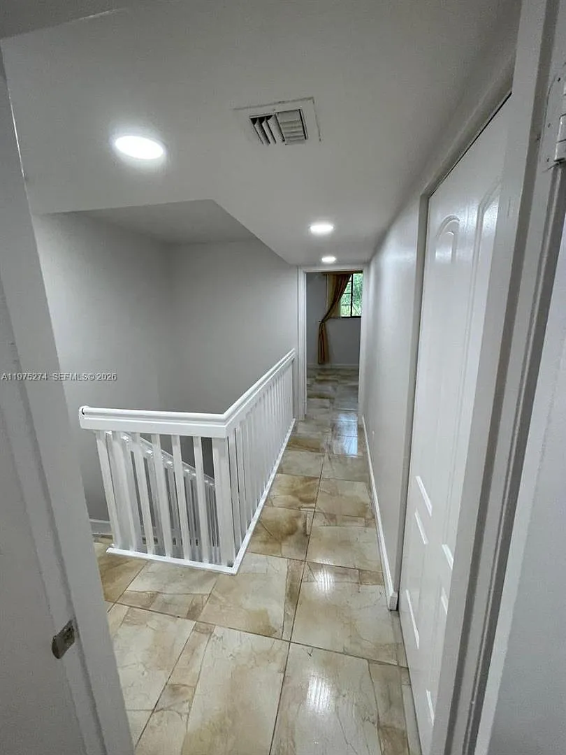13037 Sw 88th Ln - 13037 Sw 88th Ln # 204a Miami, Fl 33186 — Photo 2