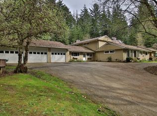 68211 Ravine Rd, North Bend, OR 97459