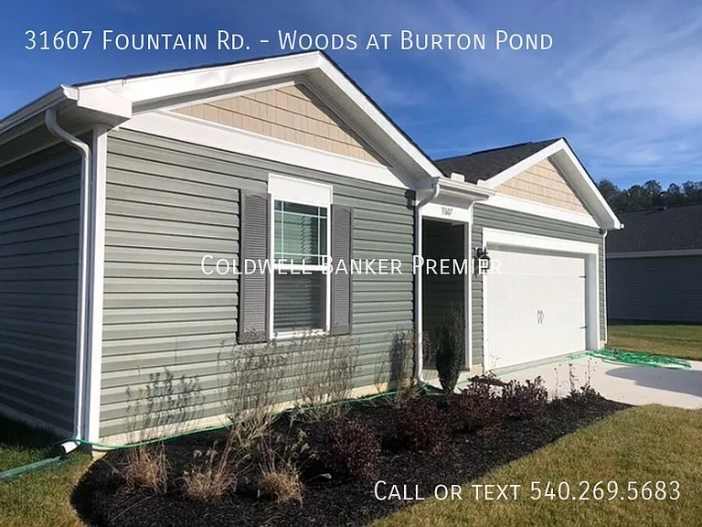 31607 Fountain Rd #WOODS AT BURTON POND — Photo 2