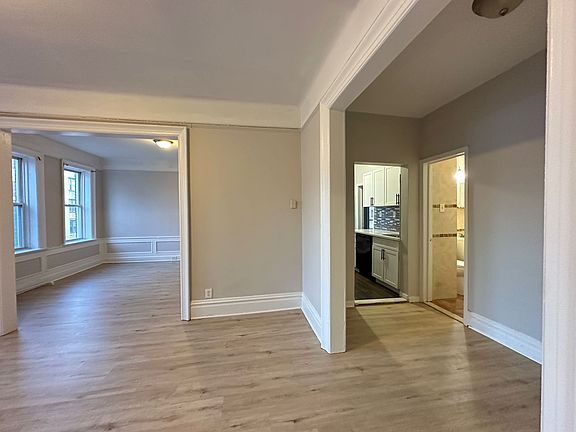 4th image of 25 Kensington Ave APT 402