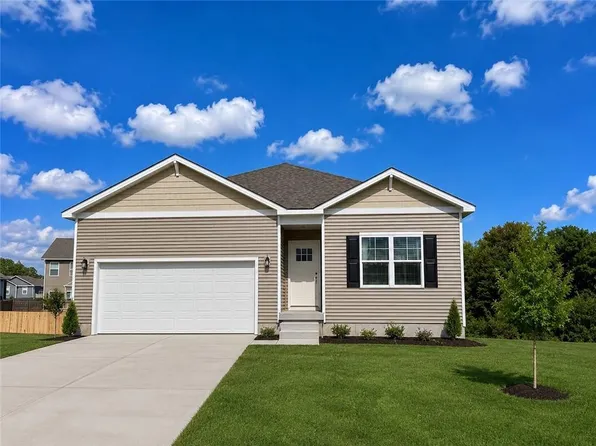 725 Fallen Leaf Dr, Belton, MO 64012
