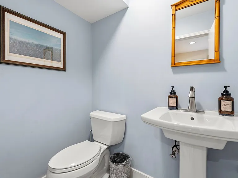 3628 Carlisle Dr — Photo 12