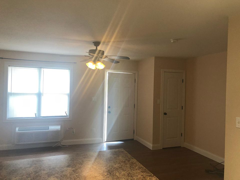 2nd image of 1614 Chris Dr