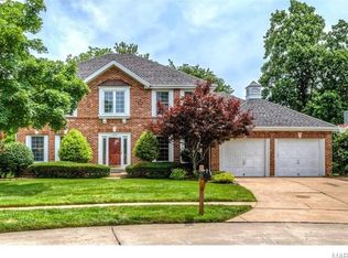 1802 Delta Ridge Ct, Chesterfield, MO 63017