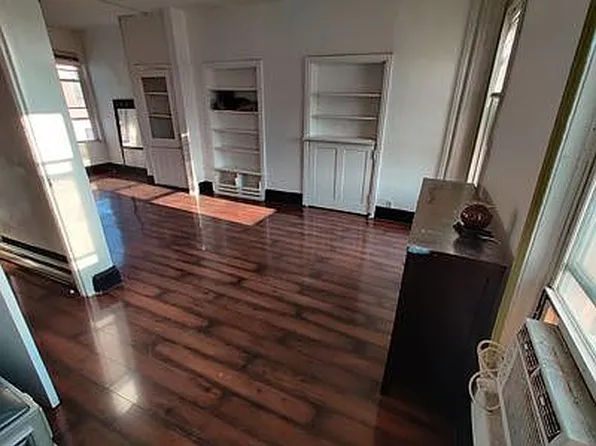 739 N 42nd St, Philadelphia, PA 19104