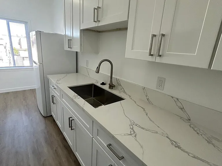 2256 Cambridge St #14 — Photo 3