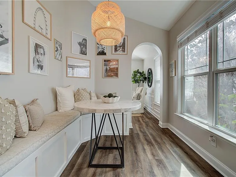 3822 Carriage House Dr — Photo 10