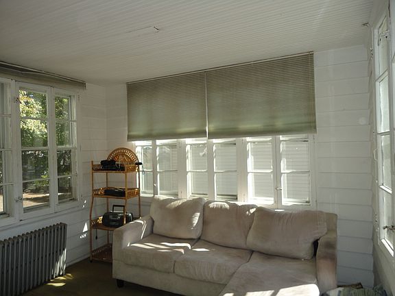 Heated front sunroom