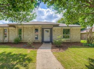 1920 Sierra Dr, Lewisville, TX 75077