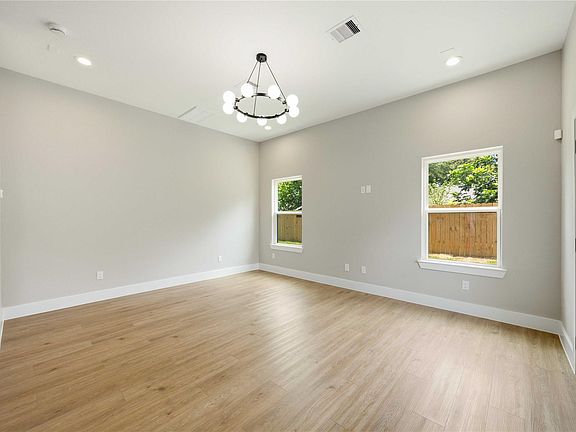 5th image of 110 Frawley St #A/b