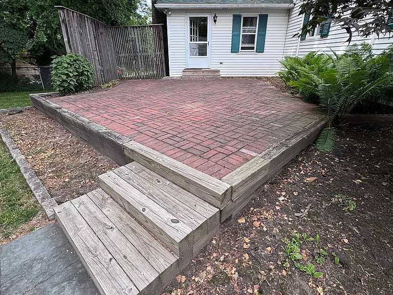 1253 Fairport Rd — Photo 33