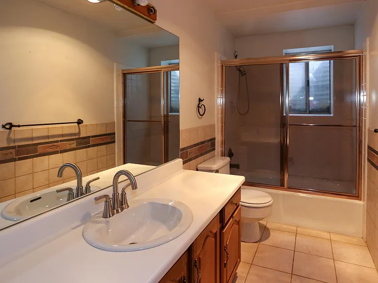 10729 S Maple Hill Cir — Photo 13