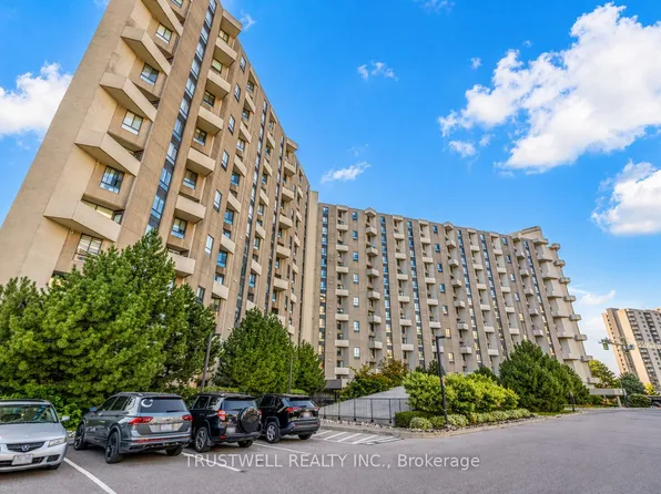 300 Mill Rd #A39, Toronto, ON M9C 4W7