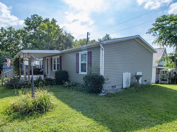132 Leer St, Paris, KY 40361