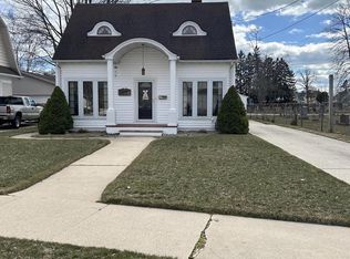 1633 26th St, Two Rivers, WI 54241