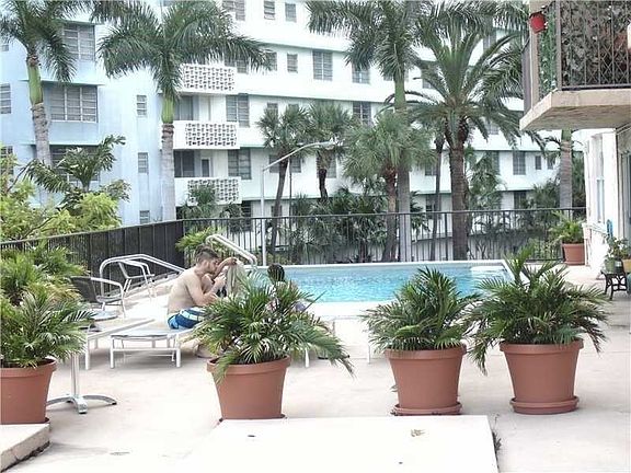 2nd image of 899 West Ave APT 8A