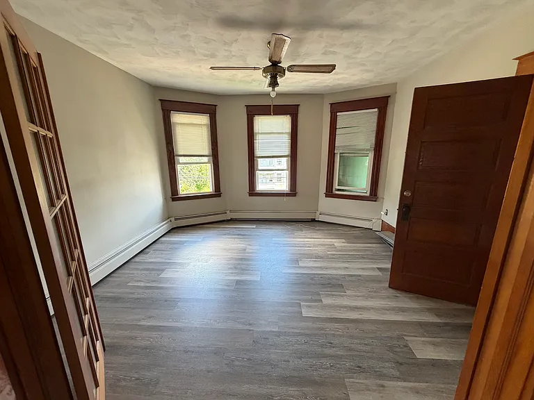 30 Farmington Ave #2 — Photo 3