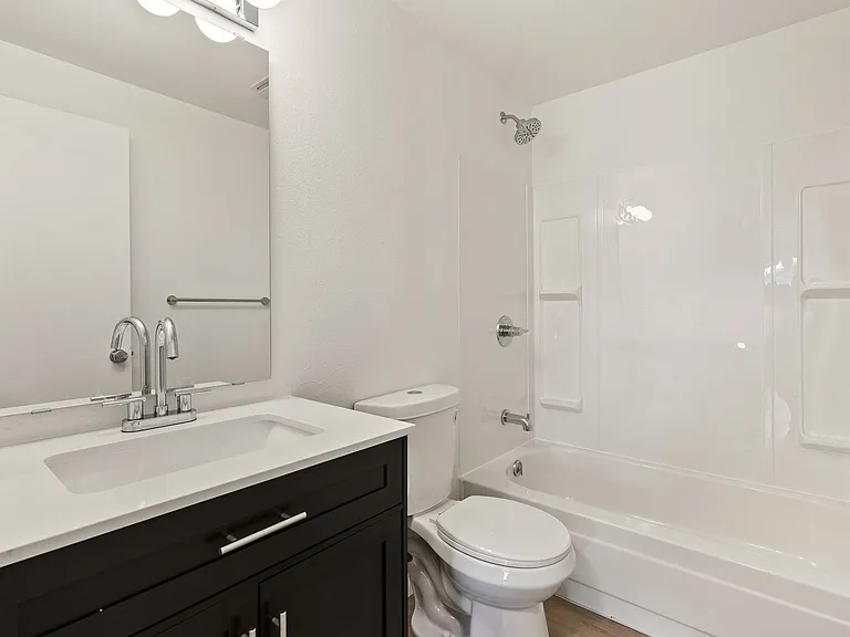 5427 NE Killingsworth St — Photo 9