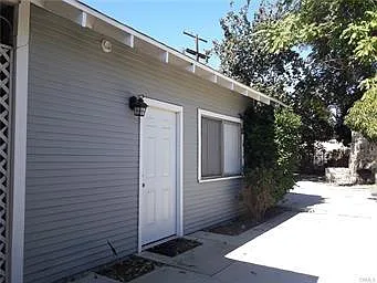303 E G St Photo 1