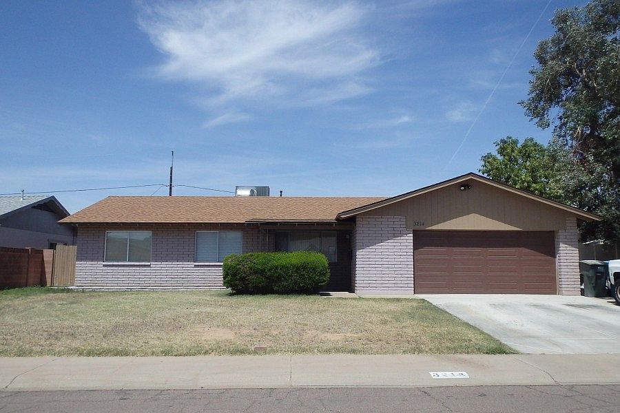 1st image of 3214 W Wood Dr