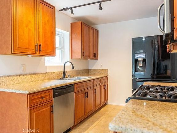 3rd image of 5642 Lime Ave